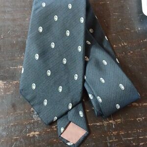 Yves Saint Laurent Black Tie with Cream Pattern